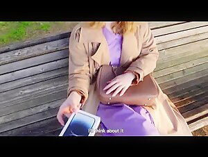 Anjan Ko IPhone Dekar Chut Mari Amir ladke Ne, Offered iPhone And Took Advantage Of Innocent Babe 1 of 3