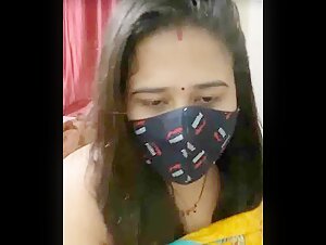 Horny_birds Cute Bhabhi full Naked Showing Boobs And Ass On Live Cam