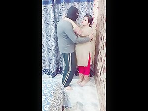 Pakistani Shy Milf Bhabhi Fucked Her Boyfriend After Long Time, Doggystyle